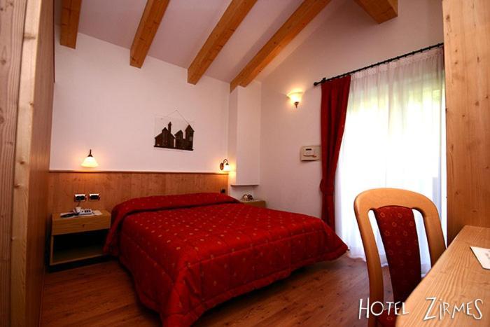 Hotel Zirmes Moena Exterior photo