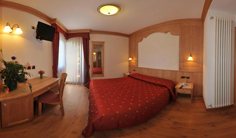Hotel Zirmes Moena Exterior photo