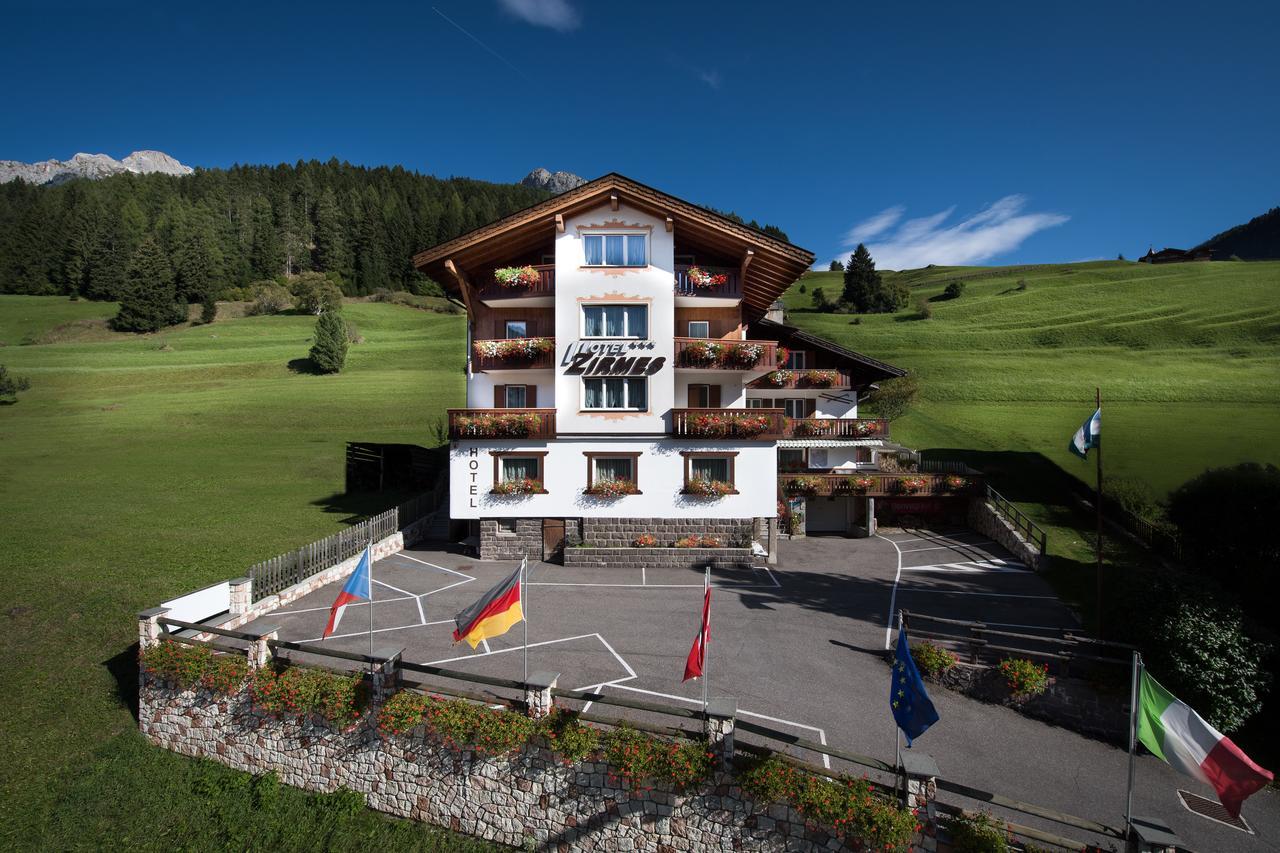 Hotel Zirmes Moena Exterior photo
