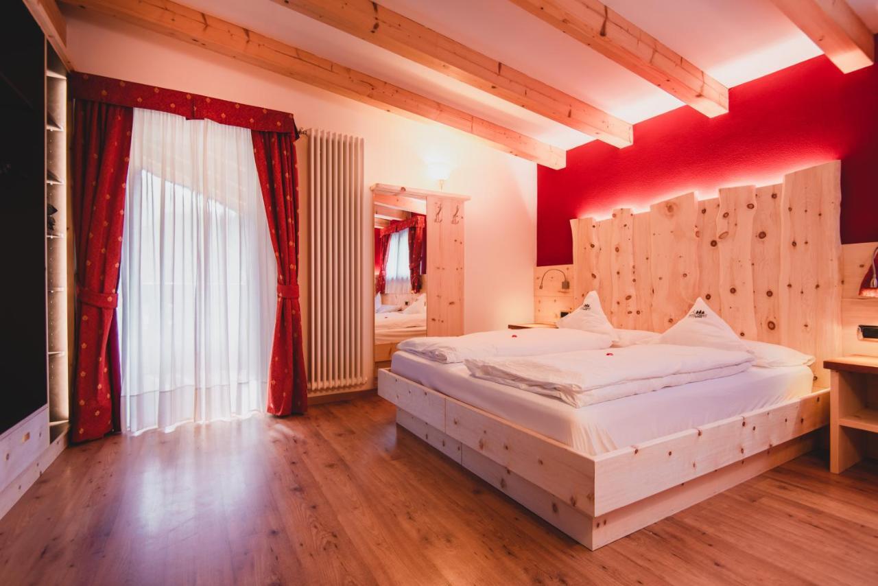 Hotel Zirmes Moena Exterior photo