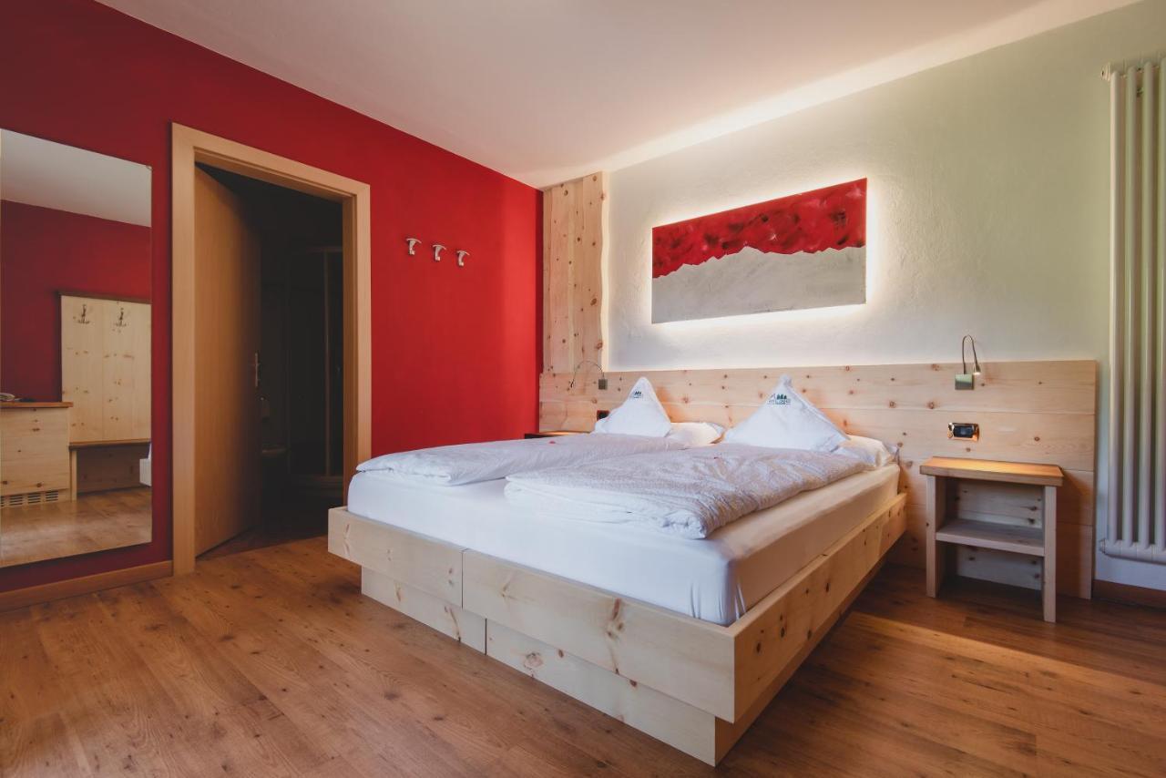 Hotel Zirmes Moena Exterior photo